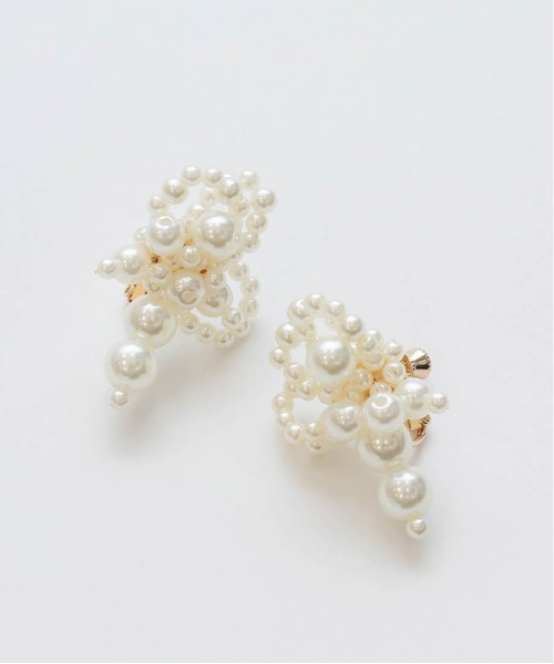 RANDA（ランダ）の「パールアシンメトリーイヤリング（イヤリング・レディース・ホワイト系その他・FREE）」の6枚目の写真