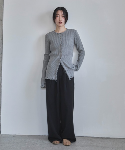 feepur（フェピュール）の「リラックスタックパンツ（スラックス・レディース・チャコールグレー/ベージュ/ブラック・SMALL/MEDIUM）」の14枚目の写真