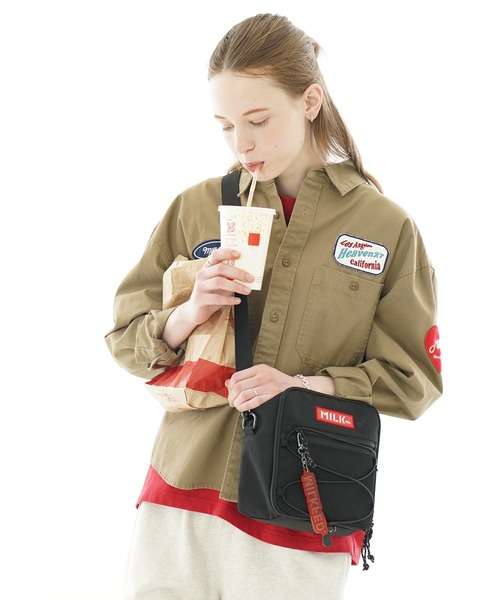 MILKFED.(ミルクフェド)の「DAILY SQUARE SHOULDER BAG(ショルダーバッグ・レディース・レッド/ブラック・ONE SIZE)」の17枚目の写真