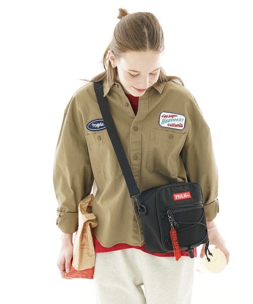 MILKFED.(ミルクフェド)の「DAILY SQUARE SHOULDER BAG(ショルダーバッグ・レディース・レッド/ブラック・ONE SIZE)」の20枚目の写真