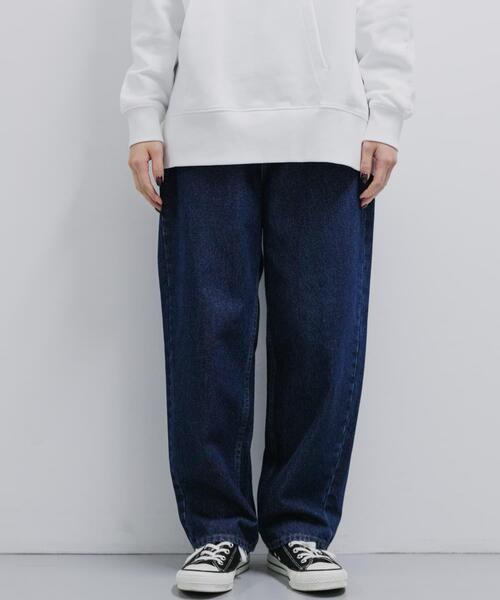 FORK&SPOON（フォークアンドスプーン）の「FORK&SPOON　JFデニムルーズテーパードパンツ（デニムパンツ・レディース・ワンウォッシュ/ライトインディゴブルー・1/2）」の5枚目の写真