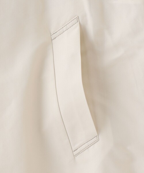 LOVELESS（ラブレス）の「ギャザースリーブオーバーコート（トレンチコート・レディース・ベージュ系その他/ホワイト系その他・36）」の12枚目の写真