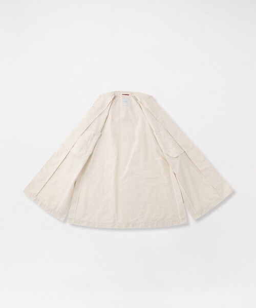 LOVELESS（ラブレス）の「ギャザースリーブオーバーコート（トレンチコート・レディース・ベージュ系その他/ホワイト系その他・36）」の13枚目の写真