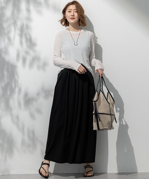 23区 S(ニジュウサンクチイサイサイズ)の「【Oggi5月号掲載/洗える】シアー レイヤード TEE(Tシャツ/カットソー・レディース・ベージュ系/ブラック系/ライトイエロー系/サックスブルー系/ホワイト系・32)」の14枚目の写真
