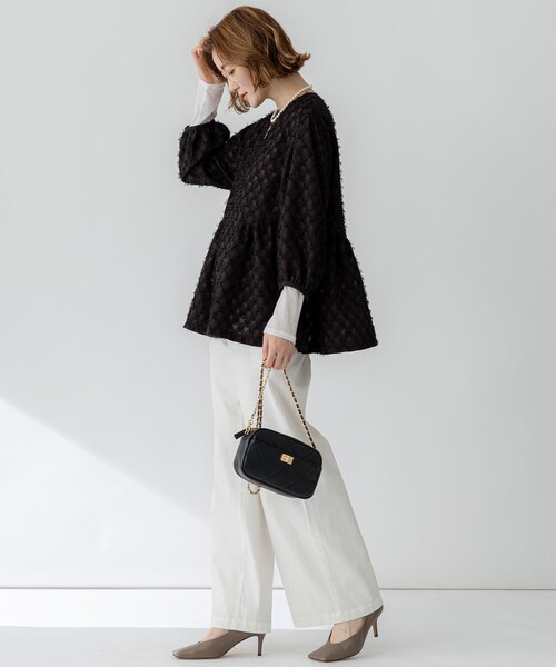 23区 S(ニジュウサンクチイサイサイズ)の「【Oggi5月号掲載/洗える】シアー レイヤード TEE(Tシャツ/カットソー・レディース・ベージュ系/ブラック系/ライトイエロー系/サックスブルー系/ホワイト系・32)」の20枚目の写真