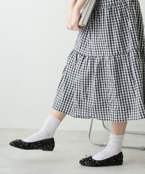 DEMETER(デメテル)の「ラウンドトゥ スパンコール リボン バレエパンプス(パンプス・レディース・ガンメタ/ブラック/アイボリー・S/LL/L/M)」の19枚目の写真