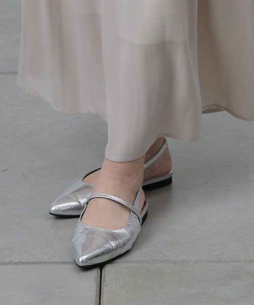 COLONY 2139（コロニートゥーワンスリーナイン）の「ワンストラップポインテッドミュール（サンダル・レディース・シルバー/ブラック・LARGE/MEDIUM）」の13枚目の写真