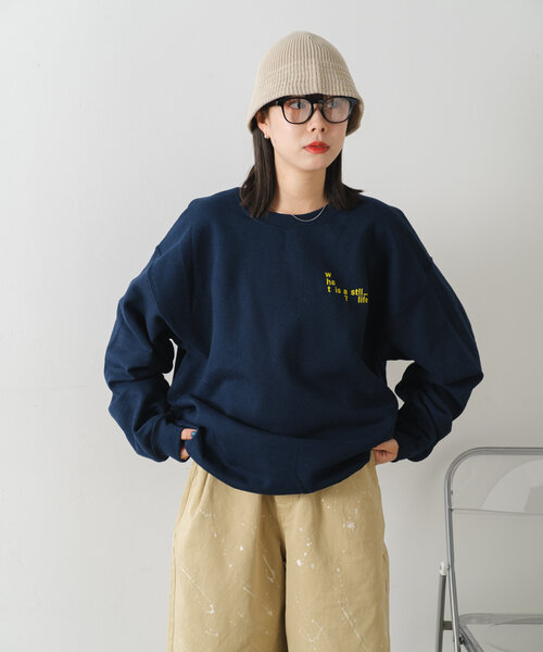 WHIMSIC（ウィムジック）の「【UNISEX】プリントロゴスウェット”LOOPY FRUITS”（スウェット・メンズ・グレー/ネイビー・FREE）」の10枚目の写真