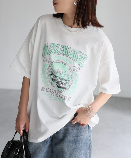 Riberry(リベリー)の「カレッジロゴヴィンテージライクピグメントTシャツ(Tシャツ/カットソー・レディース・グレー系1/ホワイト系1/ホワイト系2/グレー系2・FREE)」の5枚目の写真