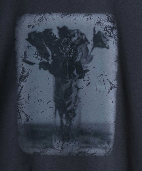 ANPAS(アンパス)の「Vintage-like Flower Design Print T-Shirt/ヴィンテージライク フラワープリントデザイン 半袖 Tシャツ レディース メンズ(Tシャツ/カットソー・メンズ・ブラック系その他4/ブラック系その他/ブラック系その他3/ブラック系その他2・M/L/LL)」の10枚目の写真