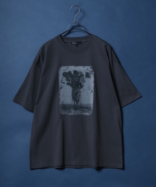ANPAS(アンパス)の「Vintage-like Flower Design Print T-Shirt/ヴィンテージライク フラワープリントデザイン 半袖 Tシャツ レディース メンズ(Tシャツ/カットソー・メンズ・ブラック系その他4/ブラック系その他/ブラック系その他3/ブラック系その他2・M/L/LL)」の19枚目の写真