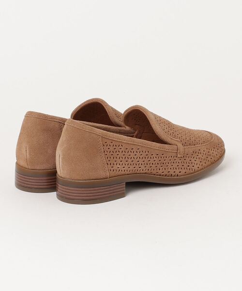 Clarks（クラークス）の「Trish Cove / トリッシュコーブ（ダークサンドスエード）（ローファー・レディース・ブラウン・UK3/UK3.5/UK4/UK4.5/UK5/UK5.5/UK6）」の2枚目の写真