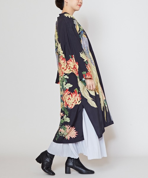 倭物やカヤ(ワモノヤカヤ)の「【倭物やカヤ】花鳥UV長羽織(カーディガン/ボレロ・レディース・レッド/ホワイト/ブラック/ネイビー・FREE)」の19枚目の写真