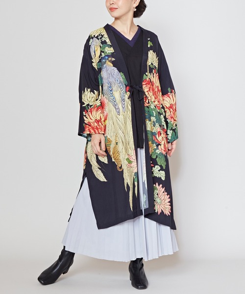 倭物やカヤ(ワモノヤカヤ)の「【倭物やカヤ】花鳥UV長羽織(カーディガン/ボレロ・レディース・レッド/ホワイト/ブラック/ネイビー・FREE)」の20枚目の写真