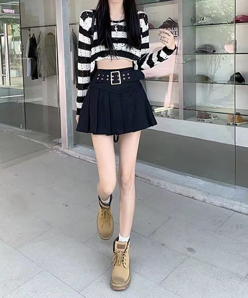 gossip!ロサンゼルス(ゴシップロサンゼルス)の「Y2Kベルト付きプリーツミニスカート(スカート・レディース・カーキ/ブラック・M/S)」の17枚目の写真