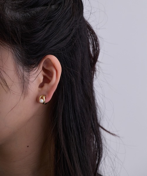 CALIN　STANDARD（カリンスタンダード）の「◆金属アレルギー対応◆◆made in japan◆【痛くない】【落ちにくい】【片手で簡単】パール　マグネットイヤリング（イヤリング・レディース・ゴールド/シルバー・FREE）」の4枚目の写真