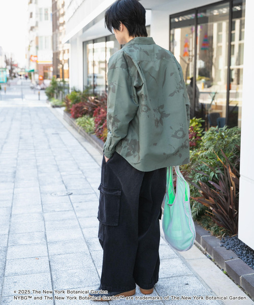 SENSE OF PLACE by URBAN RESEARCH（センスオブプレイスバイアーバンリサーチ）の「NYBG　リップストップルーズシャツ（シャツ/ブラウス・メンズ・ブラック/カーキ/ベージュ・LARGE/MEDIUM）」の22枚目の写真