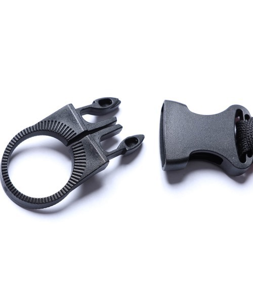 NANGA（ナンガ）の「NANGA / ナンガ PARACORD BOTTLE HOLDER パラコード ボトルホルダー（アウトドアグッズ・メンズ・レッド/オレンジ/ブラック/グレー・FREE）」の7枚目の写真