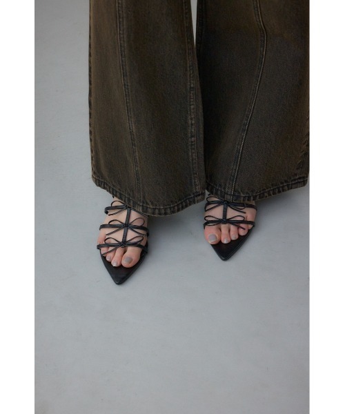 AZUL by moussy(アズールバイマウジー)の「リボンポインテッドサンダル(サンダル・レディース・ブラック/ブラウン系その他・SMALL/MEDIUM/LARGE)」の16枚目の写真