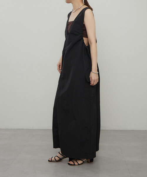 earthy（アーシー）の「ナイロン2WAYギャザージャンスカ（ワンピース・レディース・ブラック/ベージュ・SMALL/MEDIUM）」の6枚目の写真