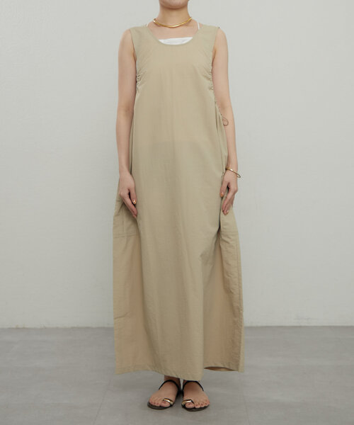 earthy（アーシー）の「ナイロン2WAYギャザージャンスカ（ワンピース・レディース・ブラック/ベージュ・SMALL/MEDIUM）」の15枚目の写真