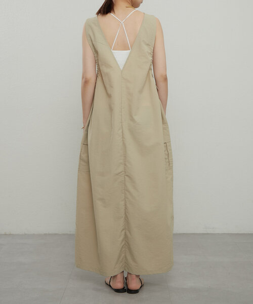 earthy（アーシー）の「ナイロン2WAYギャザージャンスカ（ワンピース・レディース・ブラック/ベージュ・SMALL/MEDIUM）」の17枚目の写真