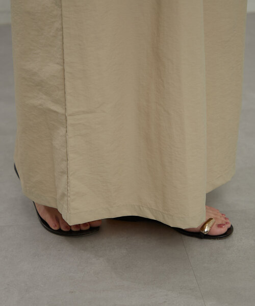 earthy（アーシー）の「ナイロン2WAYギャザージャンスカ（ワンピース・レディース・ブラック/ベージュ・SMALL/MEDIUM）」の21枚目の写真