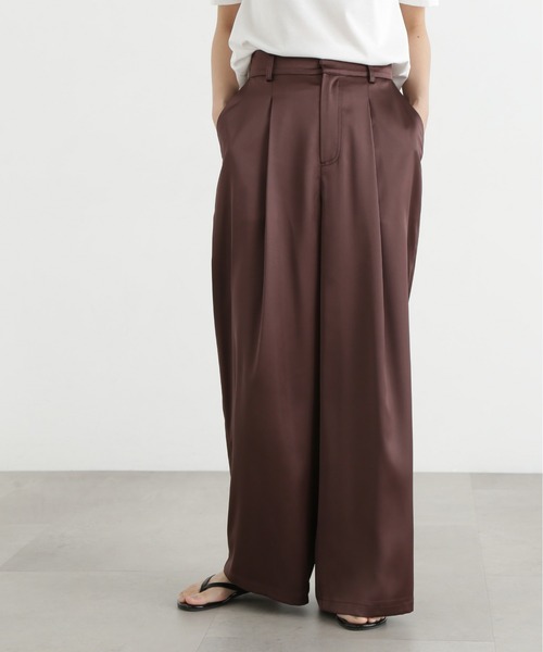 N.(N. Natural Beauty Basic)(エヌエヌナチュラルビューティーベーシック)の「グロッシーワイドパンツ(その他パンツ・レディース・ブラウン/ベージュ・MEDIUM)」の3枚目の写真