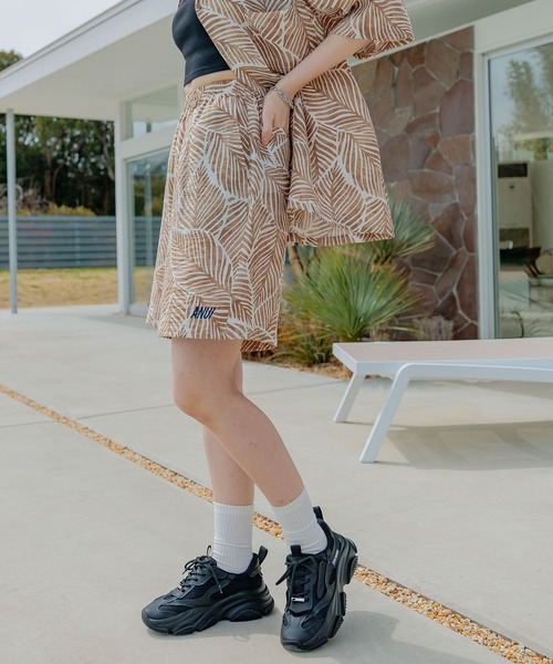 Anui(アニュイ)の「【UNISEX/2サイズ展開】リーフガラセットアップショートパンツ(その他パンツ・レディース・ブラック/ベージュ・SMALL/MEDIUM)」の18枚目の写真