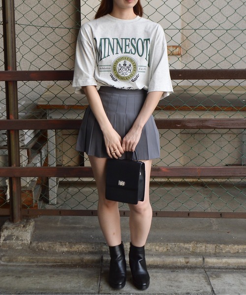 spiritoso(スピリトーゾ)の「【spiritoso】MINESOTAカレッジロゴTシャツ(CP)(Tシャツ/カットソー・レディース・チャコール/ブラウン/ホワイト系・FREE)」の9枚目の写真