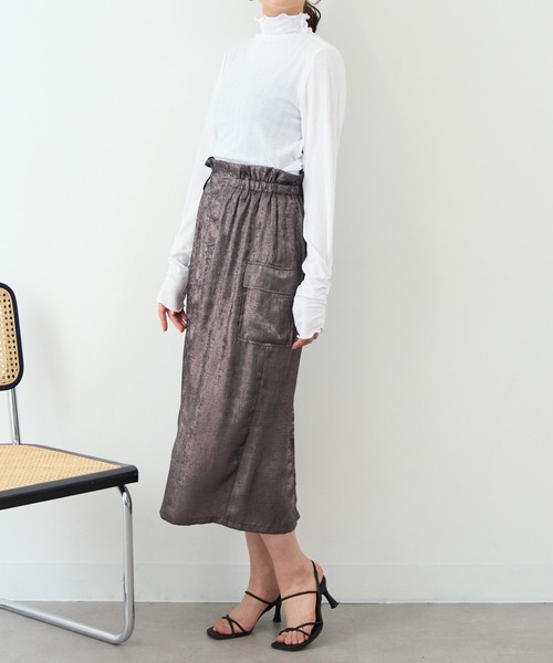 SETUP7（セットアップセブン）の「【SETUP7】ランダムテレコ袖シャーリング長袖Tシャツ GLR（Tシャツ/カットソー・レディース・ブラック/オフホワイト/ブルー/ライトグレー/イエロー・M/L）」の11枚目の写真