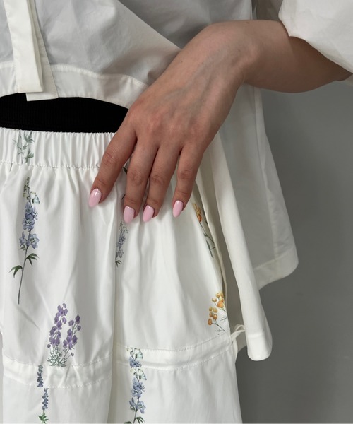 Fano Studios(ファノ ストゥディオズ)の「フラワープリント バルーンロングスカート FC25B050【Fano Studios】【2025SS】(スカート・レディース・ホワイト・L/M/S)」の16枚目の写真