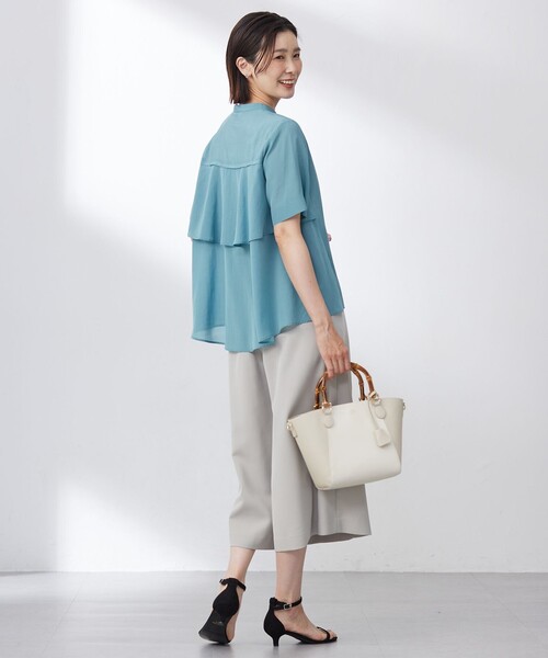 J.PRESS Ladies(J.プレス レディス)の「【WEB限定カラーあり・洗える・速乾・接触冷感】リライムライトローン バックフリル ブラウス(シャツ/ブラウス・レディース・ブルー系/ブラウン系/ライトグリーン系/ベージュ系・XS)」の15枚目の写真