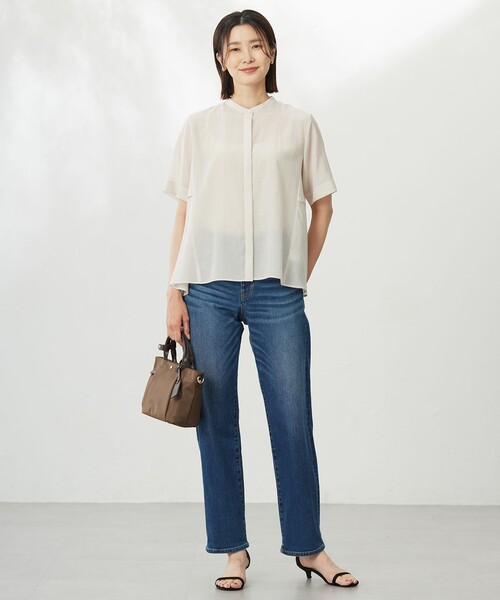 J.PRESS Ladies(J.プレス レディス)の「【WEB限定カラーあり・洗える・速乾・接触冷感】リライムライトローン バックフリル ブラウス(シャツ/ブラウス・レディース・ブルー系/ブラウン系/ライトグリーン系/ベージュ系・XS)」の16枚目の写真