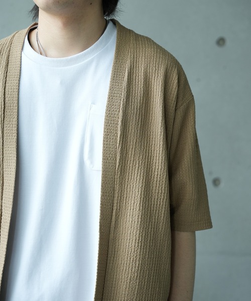 UNION STATION（ユニオンステーション）の「*WEB限定 シアー ジャガード 5分袖 ボタンレスカーディガン（カーディガン/ボレロ・メンズ・ブラック/オフホワイト/ベージュ/ライトグリーン・M/L）」の7枚目の写真