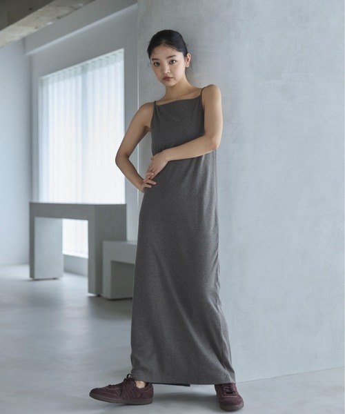 feepur（フェピュール）の「【TALL/2Tサイズあり】カットリブキャミワンピース（ワンピース・レディース・ブラック/チャコールグレー/オートミール・MEDIUM/TALL/2T/SMALL）」の12枚目の写真