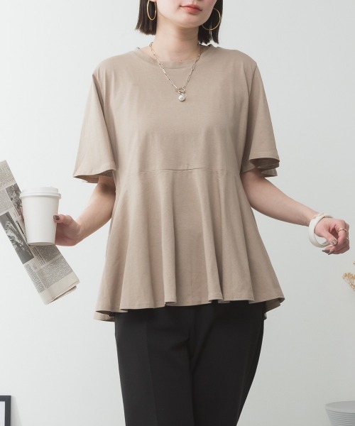 RCD(アールシーディー)の「フレアヘムショートスリーブトップ(Tシャツ/カットソー・レディース・ブラック/オフホワイト/グレイッシュベージュ/チャコールグレー/ミント・4L~5L/LL~3L/M-L)」の7枚目の写真
