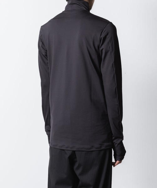 VEIN (ヴェイン)の「クールマックス ストレッチジャージー VPW ハイネックL/S TEE / COOLMAX STRETCH JERSEY VPW HIGH NECK L/S TEE(Tシャツ/カットソー・メンズ・ブラック・2/3/1)」の6枚目の写真