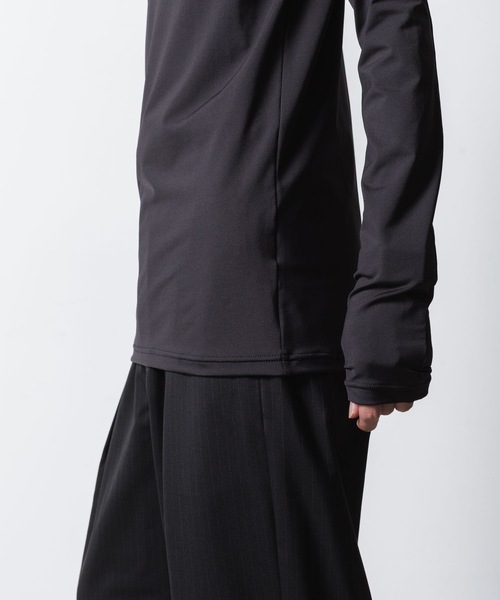 VEIN (ヴェイン)の「クールマックス ストレッチジャージー VPW ハイネックL/S TEE / COOLMAX STRETCH JERSEY VPW HIGH NECK L/S TEE(Tシャツ/カットソー・メンズ・ブラック・2/3/1)」の8枚目の写真