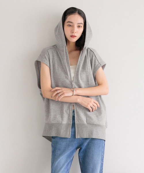 LOWRYS FARM（ローリーズファーム）の「ＺＩＰフーディノースリーブ　 572294（Tシャツ/カットソー・レディース・アイボリー/ブラック/グレー・FREE）」の3枚目の写真