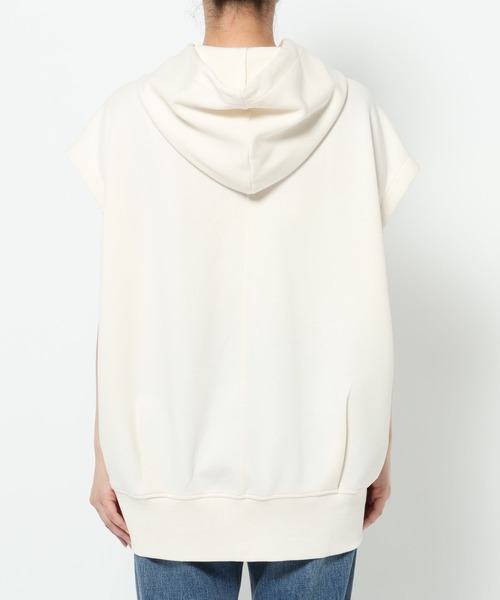 LOWRYS FARM（ローリーズファーム）の「ＺＩＰフーディノースリーブ　 572294（Tシャツ/カットソー・レディース・アイボリー/ブラック/グレー・FREE）」の21枚目の写真