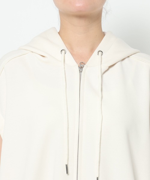 LOWRYS FARM（ローリーズファーム）の「ＺＩＰフーディノースリーブ　 572294（Tシャツ/カットソー・レディース・アイボリー/ブラック/グレー・FREE）」の19枚目の写真