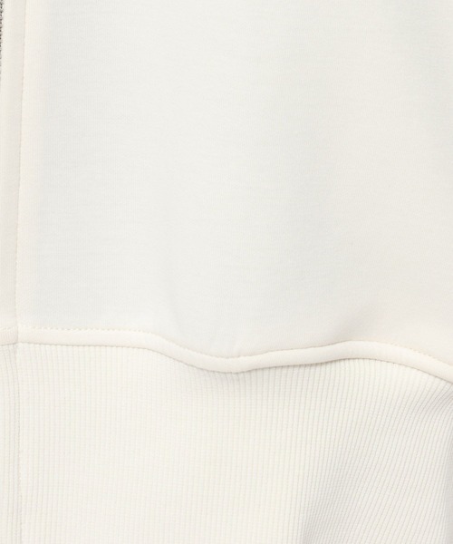 LOWRYS FARM（ローリーズファーム）の「ＺＩＰフーディノースリーブ　 572294（Tシャツ/カットソー・レディース・アイボリー/ブラック/グレー・FREE）」の15枚目の写真