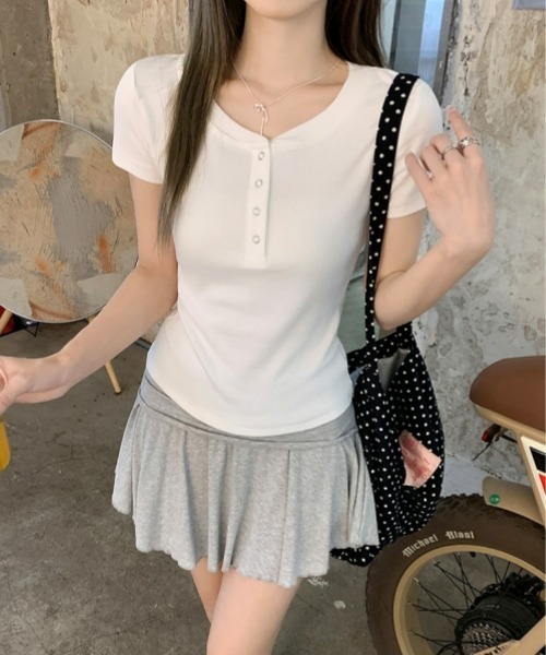 gossip!ロサンゼルス(ゴシップロサンゼルス)の「【Y2Kガーリー】カジュアルクルーネックTシャツ(Tシャツ/カットソー・レディース・ホワイト/イエロー/ネイビー・FREE)」の11枚目の写真