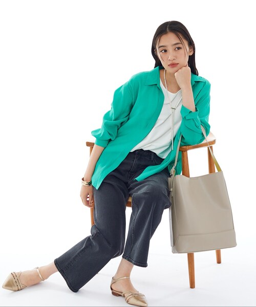 INDIVI（インディヴィ）の「【A4サイズ対応】ワンショルダートートバッグ（トートバッグ・レディース・チャコール/ベージュ系4/ブラック系4・00）」の5枚目の写真