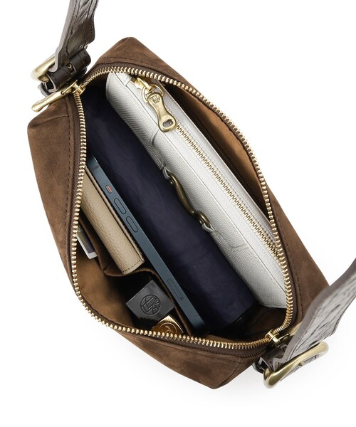 TOFF&LOADSTONE（トフアンドロードストーン）の「イージー ヌバック（S）（ショルダーバッグ・レディース・ダークブラウン・00）」の15枚目の写真