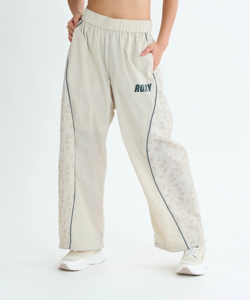 ROXY(ロキシー)の「HAVING FUN PANTS/ロキシー撥水加工ウエストゴムドローコード付きナイロンワイドパンツ(その他パンツ・レディース・ベージュ/ブラック・LARGE/MEDIUM/SMALL)」の2枚目の写真