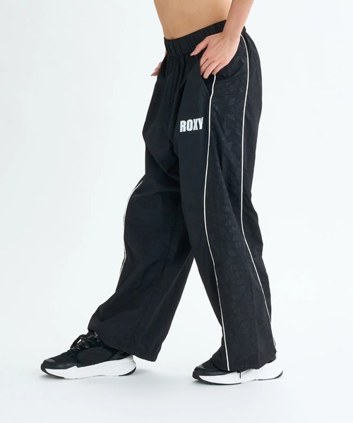 ROXY(ロキシー)の「HAVING FUN PANTS/ロキシー撥水加工ウエストゴムドローコード付きナイロンワイドパンツ(その他パンツ・レディース・ベージュ/ブラック・LARGE/MEDIUM/SMALL)」の6枚目の写真