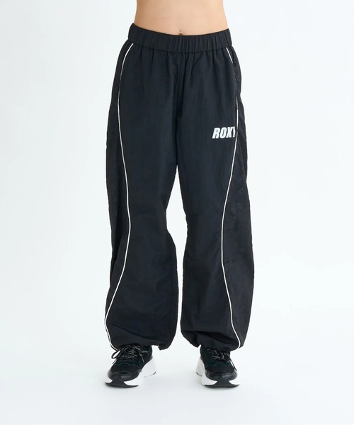 ROXY(ロキシー)の「HAVING FUN PANTS/ロキシー撥水加工ウエストゴムドローコード付きナイロンワイドパンツ(その他パンツ・レディース・ベージュ/ブラック・LARGE/MEDIUM/SMALL)」の8枚目の写真