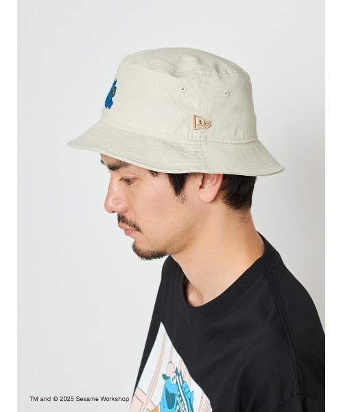 SESAME STREET（セサミストリート）の「【SESAME STREET MARKET | NEW ERAR】コラボレーション キャラクターズ バケットハット（ハット・レディース・ピンク/ライトベージュ・F）」の4枚目の写真